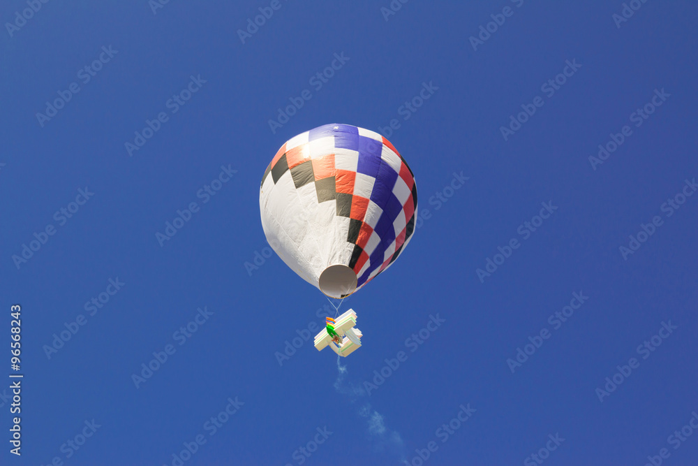 Naklejka premium Balloon floating to sky in Thailand 