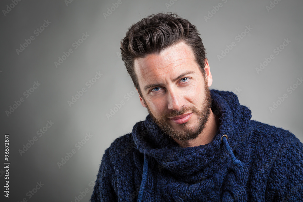 Obraz premium Bearded Man wearing blue sweater