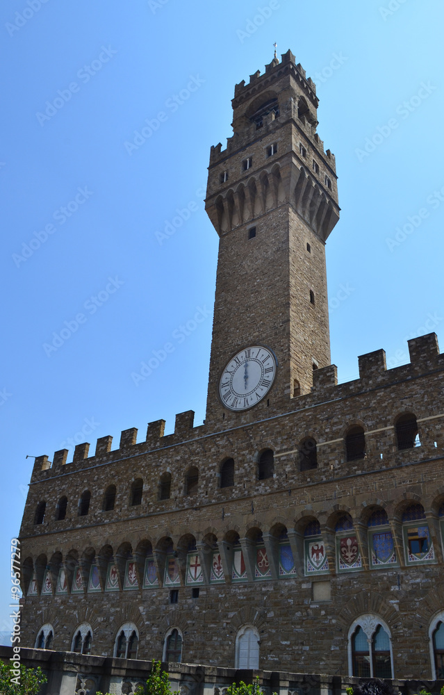 Башня с часами в Италии