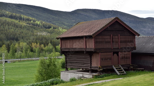 Un stabbur, grenier à grains en Norvège photo