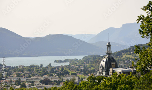Aix les Bains et le lac du Bourget