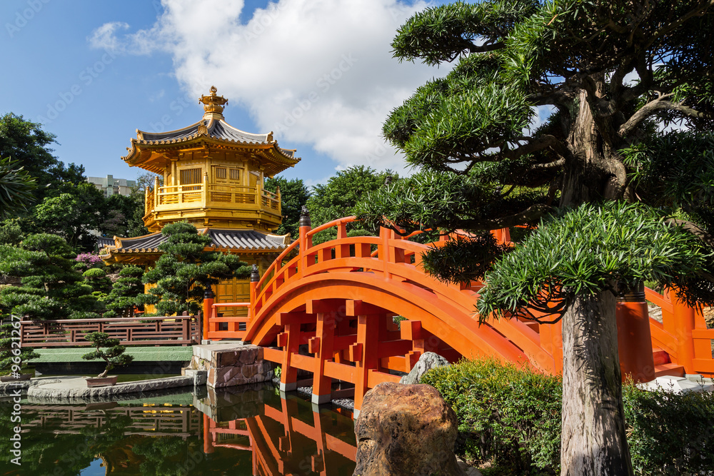 Pond, bridge and Pavilion of Absolute Perfection at the Nan Lian Garden in Hong Kong, China. Pond, bridge and Pavilion of Absolute Perfection at the Nan Lian Garden in Hong Kong, China.