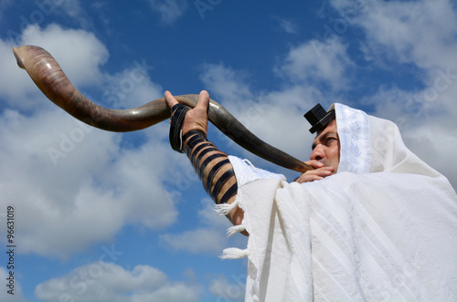 Canvastavla Jewish man blow Shofar