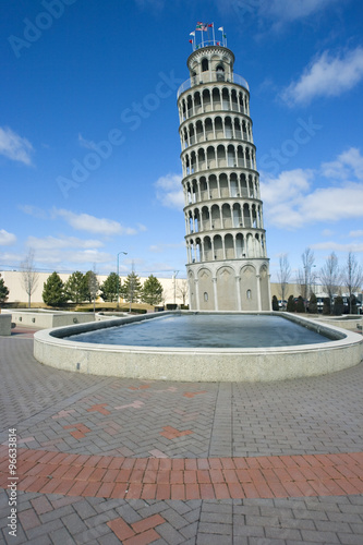Tableau sur toile American Leaning Tower