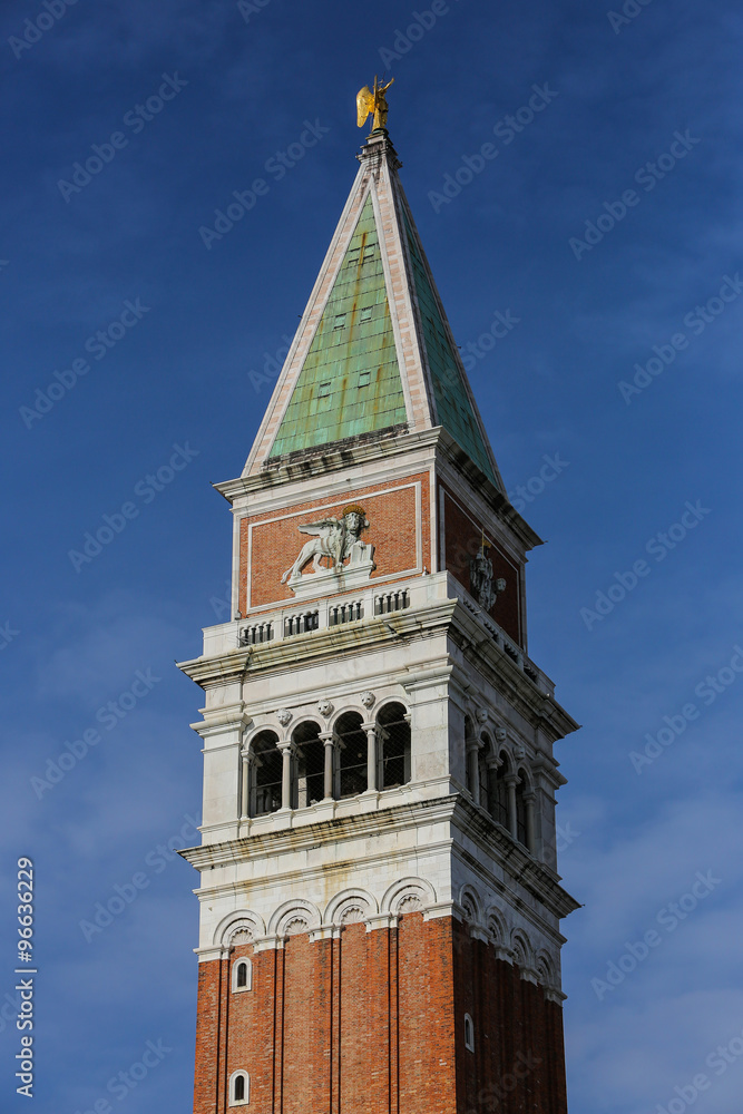 tour campanile venise san marco lion ailé italie visite