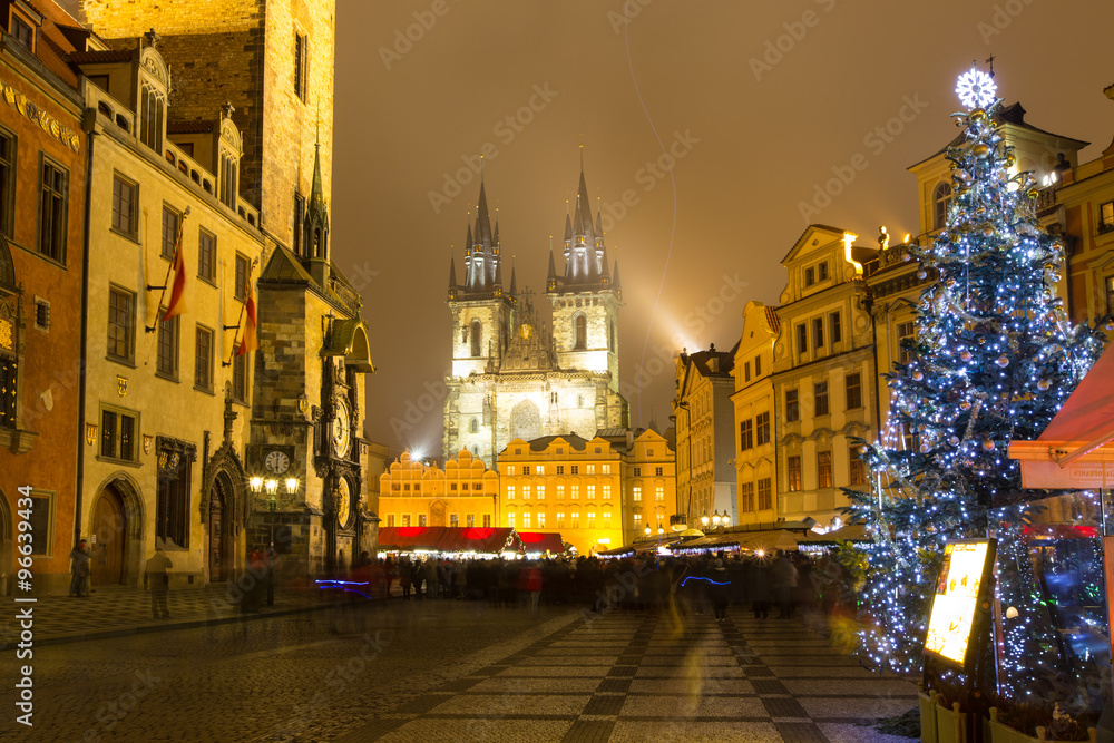 Fototapeta premium The Old Town Square in Prague at winter night