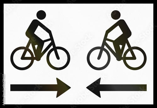 Norwegian supplementary road sign - Bicycle traffic in both directions