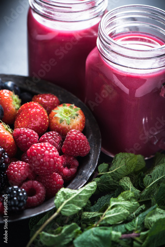 Antioxidant all berries fruit smoothie