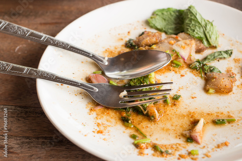 Wallpaper Mural dirty plates Torontodigital.ca