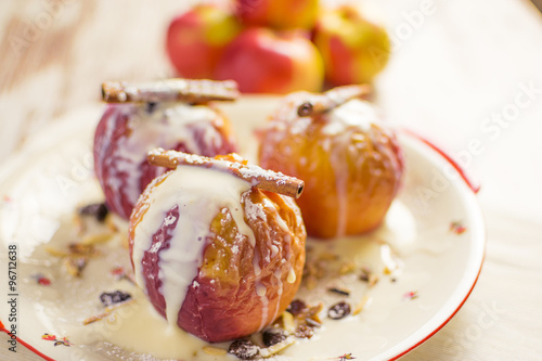 Weihnachtliche Bratäpfel