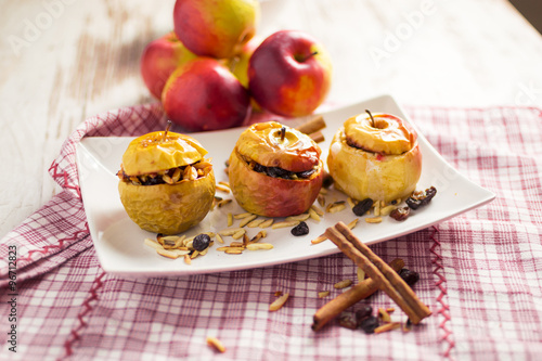 Weihnachtliche Bratäpfel