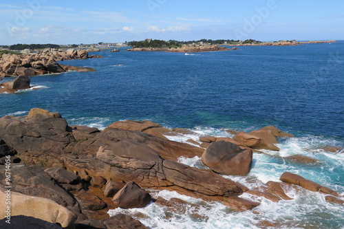 Ploumanac’h -Zöllnerpfad, Rosa Granit Küste, Bretagne photo