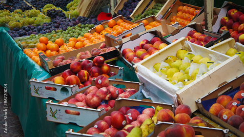 Canvas Print Street market in Paris