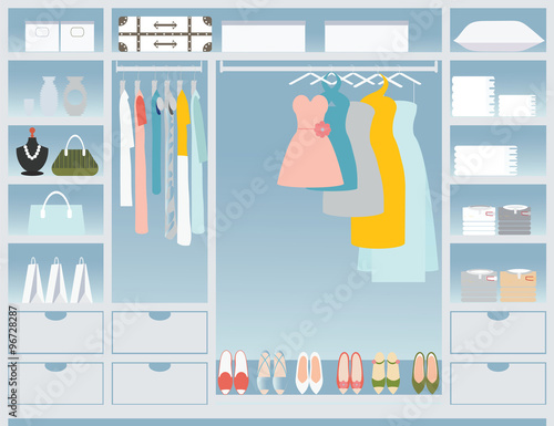 Flat Design walk in closet.