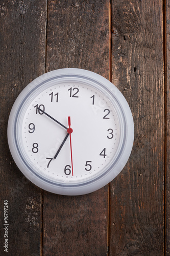 Wallpaper Mural clock on a wooden wall Torontodigital.ca