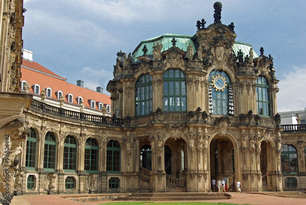 Obraz premium Dresde, cour du palais baroque du Zwinger, Allemagne