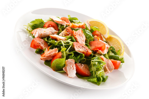 Fish salad - grilled salmon and vegetables 
