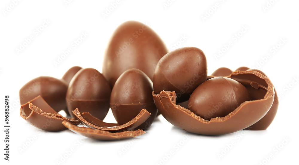 Obraz premium Chocolate Easter eggs isolated on white