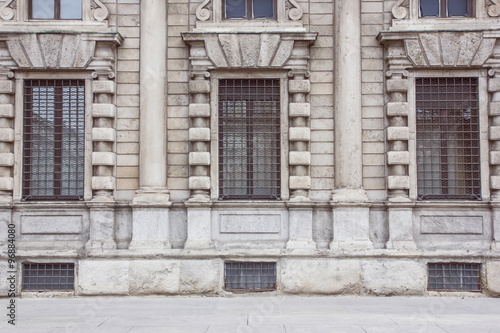 Old style building Italy. © Paweł Michałowski