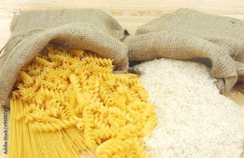 Pasta vs Rice
half pasta and half rice 
pasta and rice 