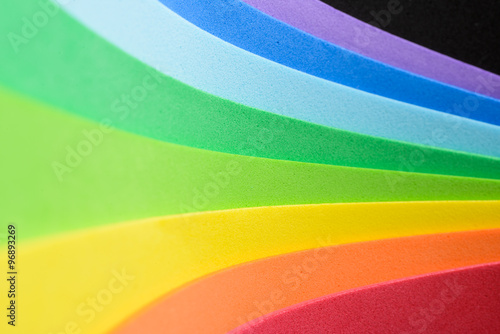 Iridescent colors of cellular rubber