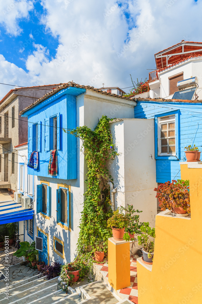 Obraz premium Colorful houses in Kokkari village, Samos island, Greece