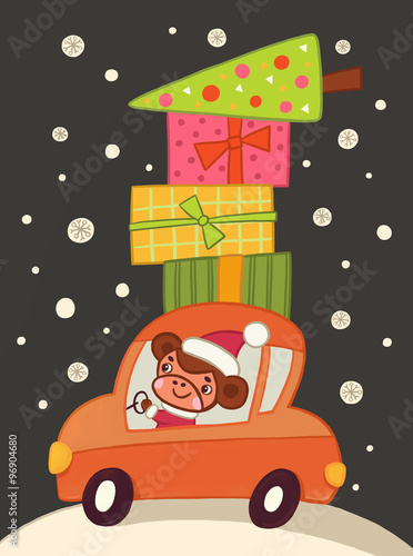 Обезьяна едет в машине и везет новогодние подарки и рождественскую елку.