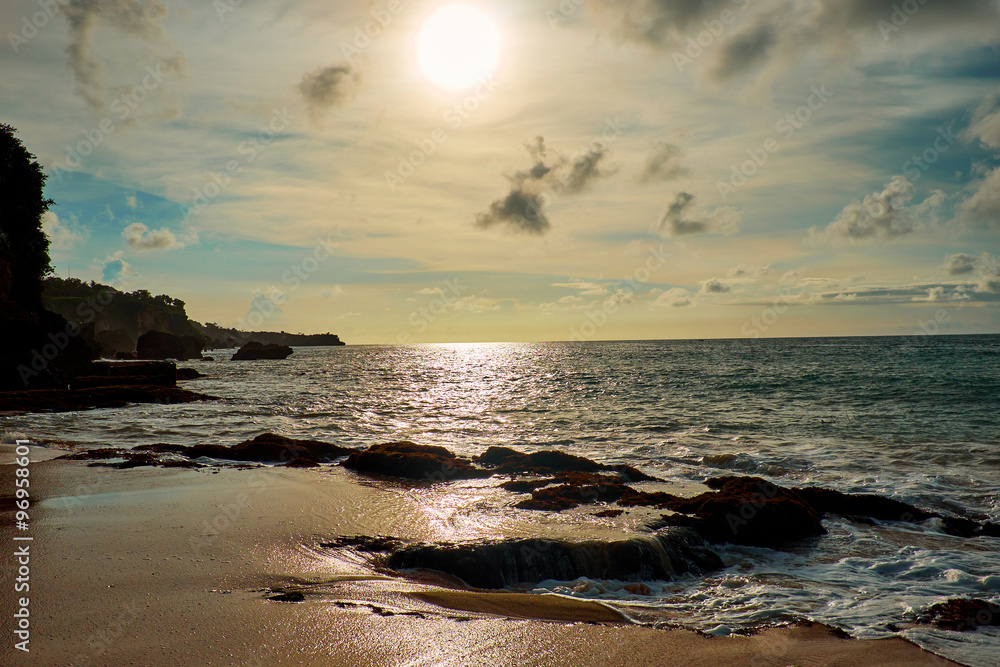 Obraz premium Tropical beach at beautiful sunset. Nature background