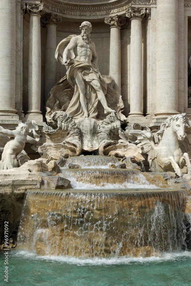 Rome, statue de Neptune fontaine de Trevi, Italie