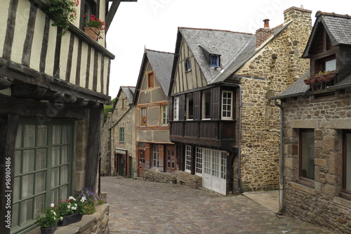 Altstadt von Dinan, Bretagne photo