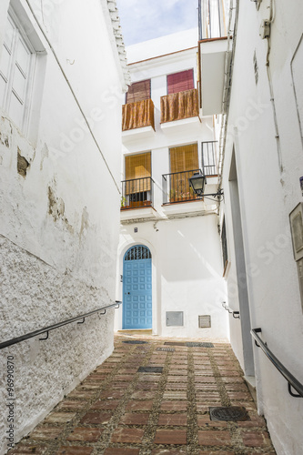 spanish, architecture and streets of white flowers in Marbella A © Fernando Cortés