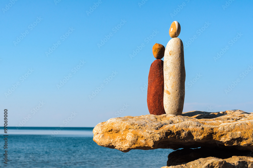 Symbolic figurines of stones