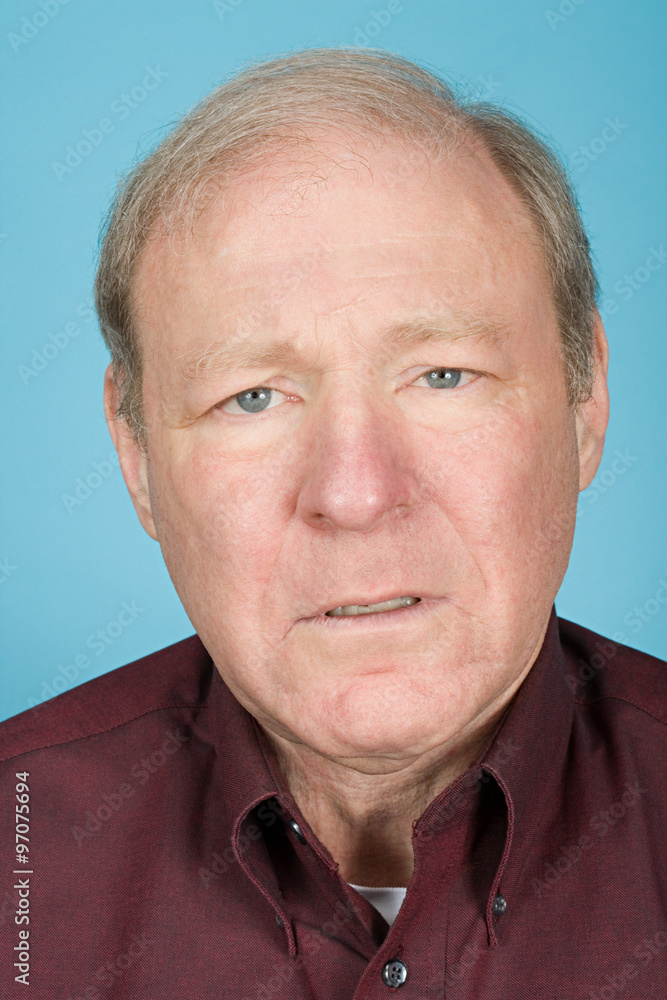 Obraz premium Confused senior man