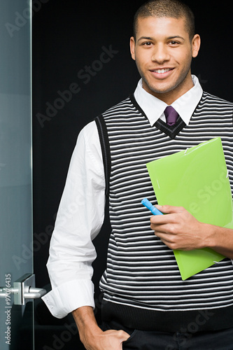 Fényképezés Office worker at door