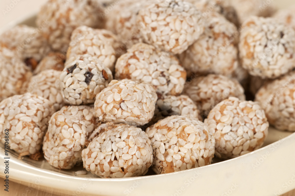 Lambert nut with sesame Lambert nut with sesame