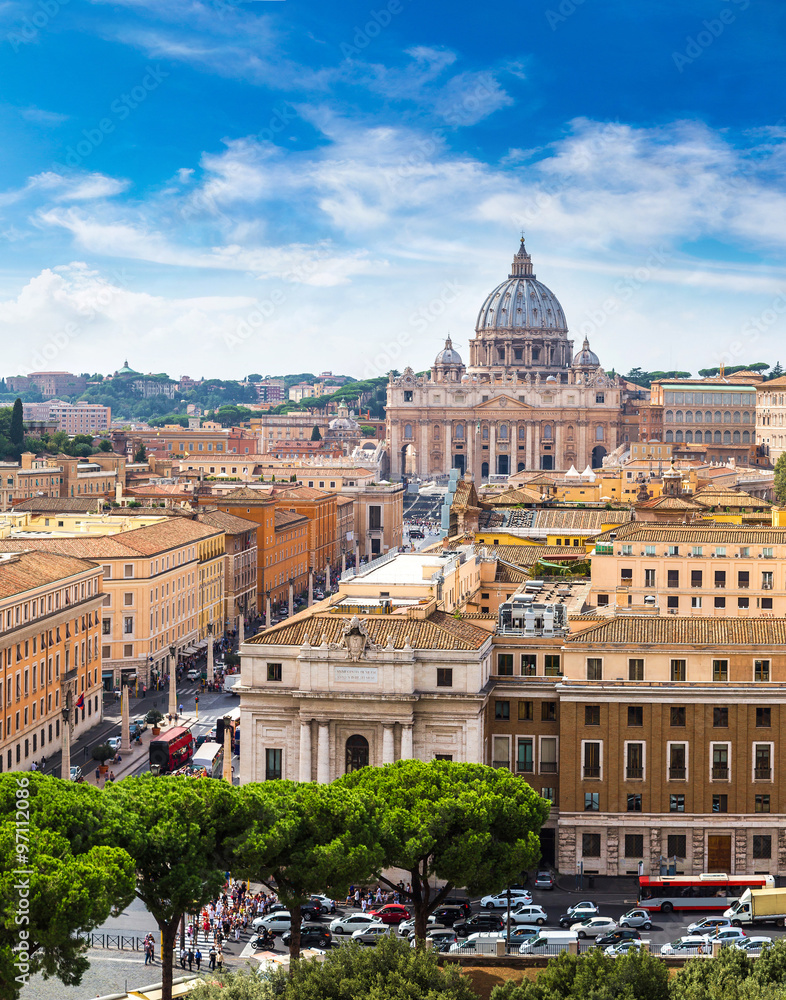 Obraz premium Rzym i Bazylika św. Piotra w Watykanie