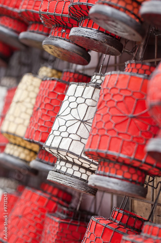 Fototapeta Naklejka Na Ścianę i Meble -  Row of Chinese traditional lanterns on Panjiayuan Market, located in south east Beijing, China.