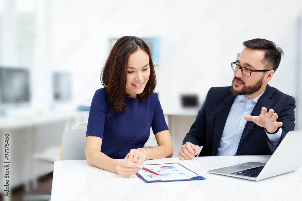 Discussing data Discussing data