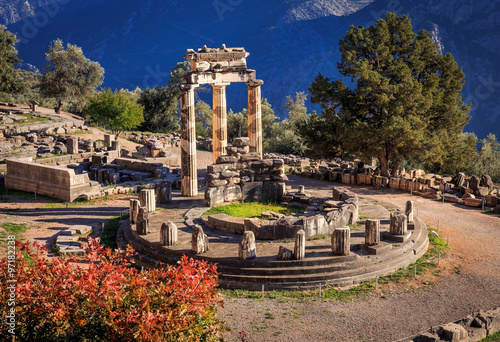 Photos ruins Athina Pronaia temple in Ancient Delphi, Greece, Europe