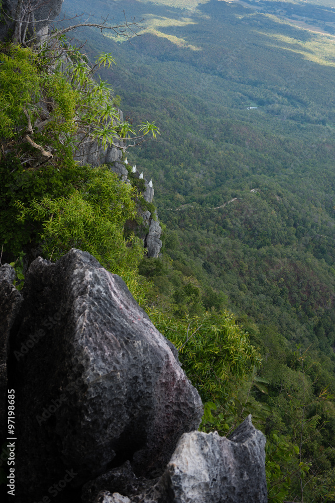 Obraz premium Wat Prabaht Puu Pha Daeng, Lampang, Thailand
