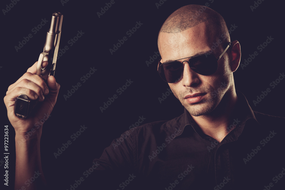 Dangerous man with a gun Dangerous man with a gun