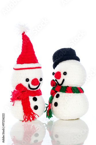 Two smiling snowman