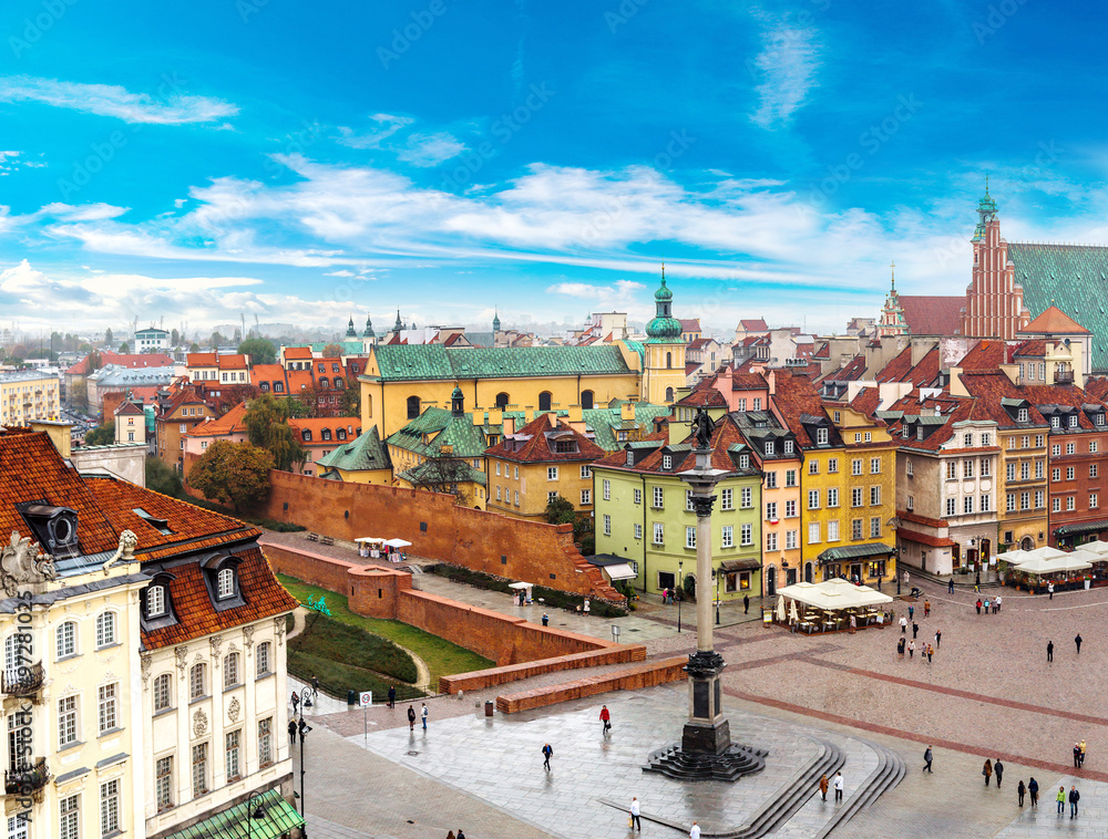 Naklejka premium Panoramiczny widok na Warszawę