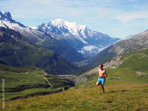 Trailrunning in Chamonix France © sindret