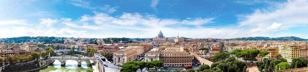 Naklejka premium Rzym i Bazylika św. Piotra w Watykanie