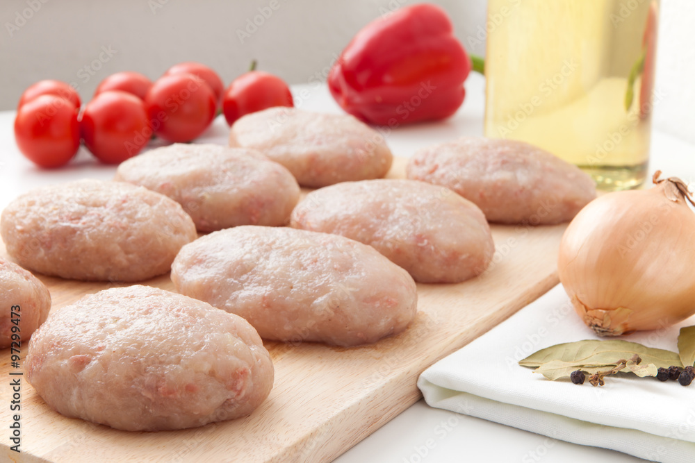 Manufacturing process meatballs in the home kitchen Manufacturing process meatballs in the home kitchen