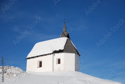 Bergkapelle im Winter