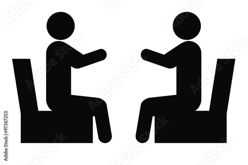 椅子に腰かけて対面する人のイラスト 黒