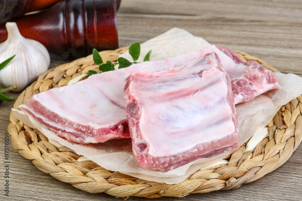 Raw pork ribs