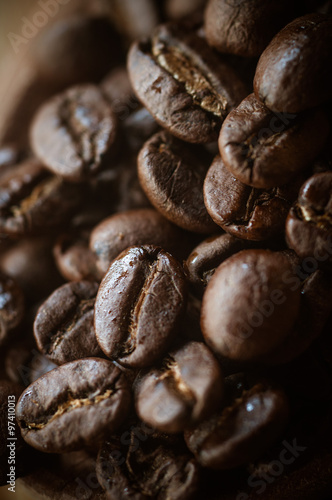 coffee beans © kapongza